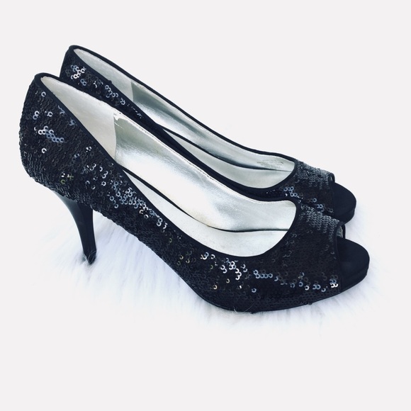 Guess Shoes - Guess Platform Peep Toe Pump